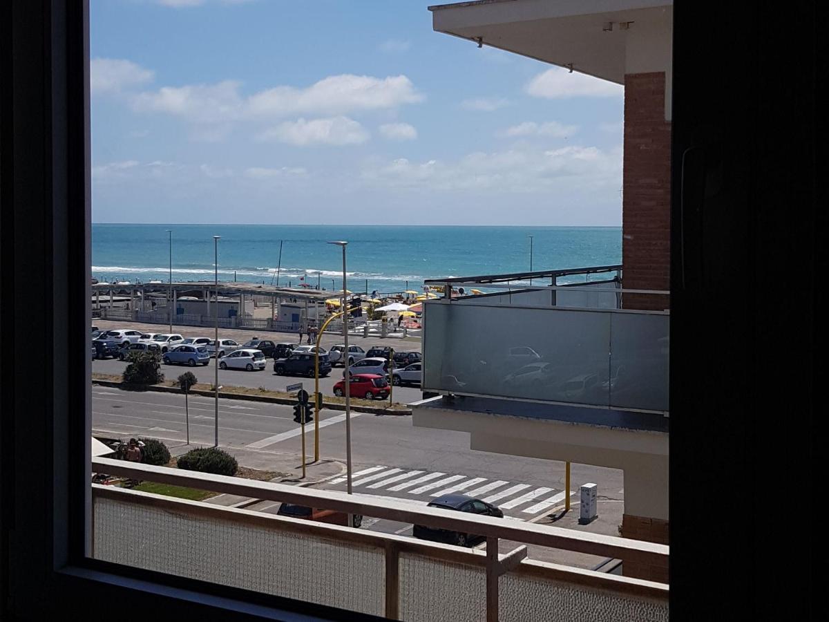 Sea View Apartamento Lido di Ostia Exterior foto