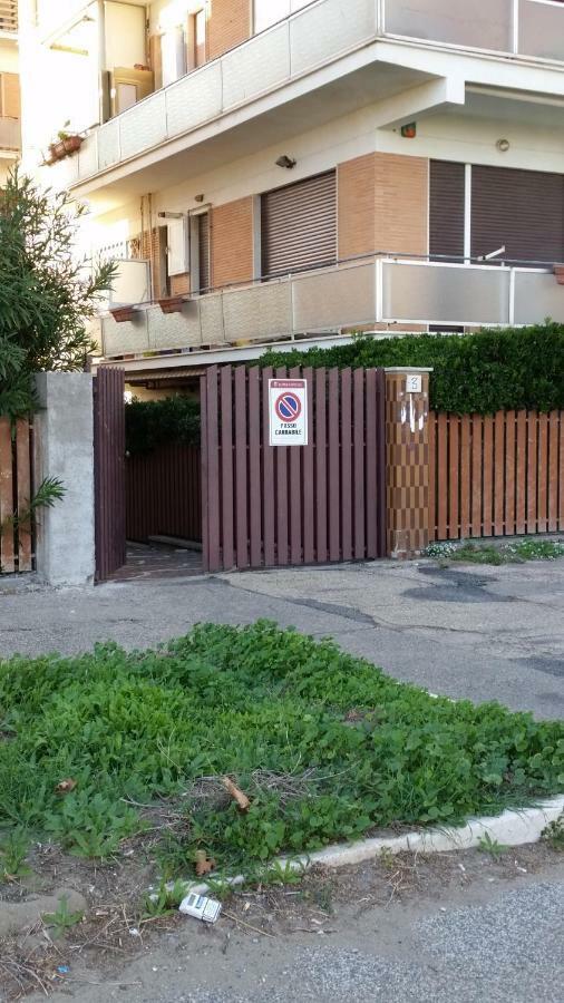 Sea View Apartamento Lido di Ostia Exterior foto